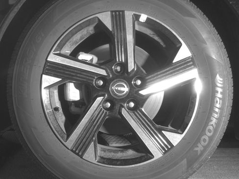 Used 2025 Nissan Sentra SV FWD image 12