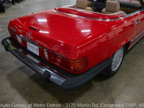 Used 1988 Mercedes-Benz 560 SL image 17