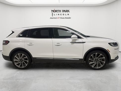 Used 2022 Lincoln Nautilus Reserve w/ Equipment Group 202A AWD/4WD image 6
