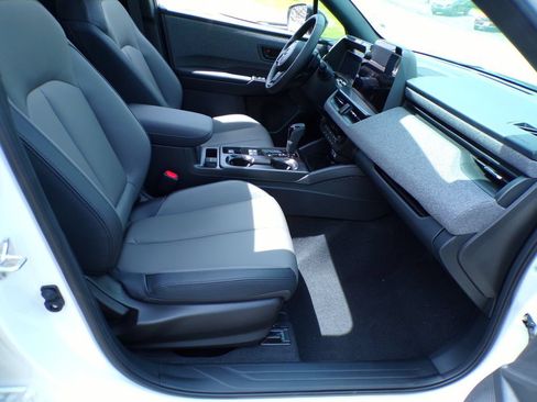 Certified 2026 Subaru Outback Premium AWD/4WD image 8