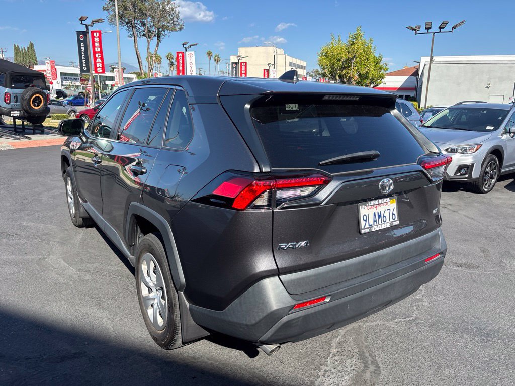 Used 2024 Toyota RAV4 LE FWD image 6
