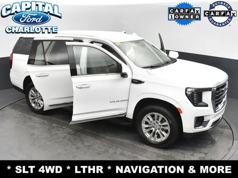 Used 2023 GMC Yukon SLT w/ SLT Luxury Package image 34