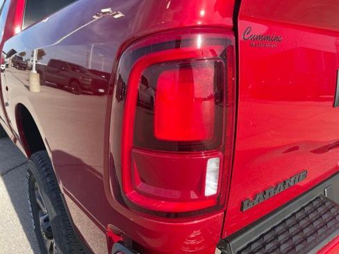 Used 2026 RAM 2500 Limited AWD/4WD image 11