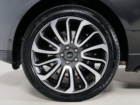 Used 2019 Land Rover Range Rover Supercharged image 9