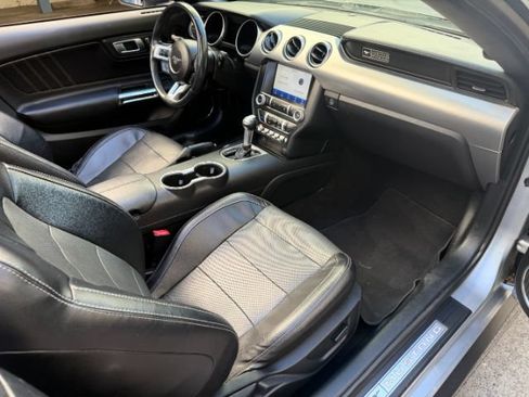 Used 2020 Ford Mustang Premium RWD image 21