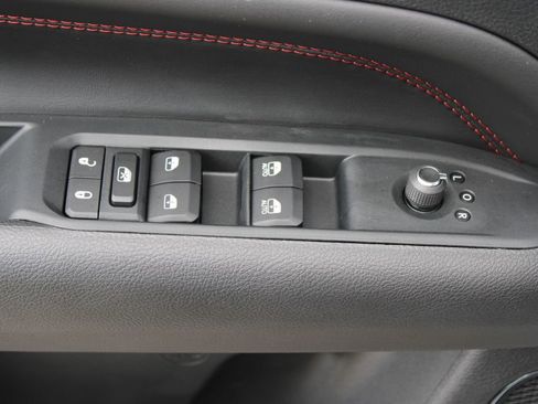 New 2026 Jeep Compass Trailhawk AWD/4WD image 32