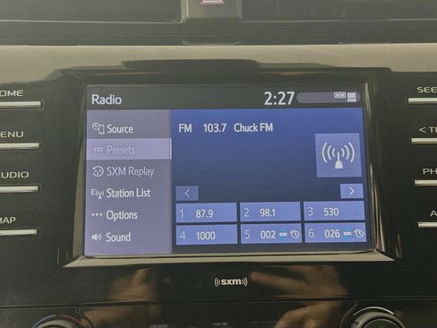 Used 2020 Toyota Camry SE FWD image 34