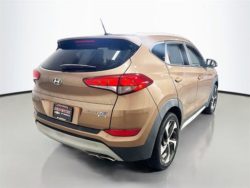 Used 2017 Hyundai Tucson Sport image 8