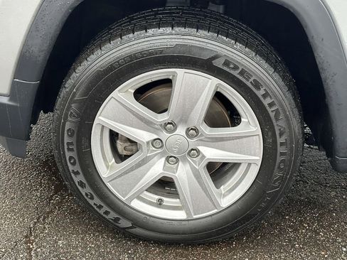 Used 2022 Jeep Compass Latitude w/ Convenience Group image 9