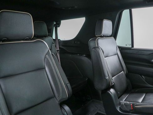 Used 2023 GMC Yukon SLT w/ SLT Premium Package AWD/4WD image 33