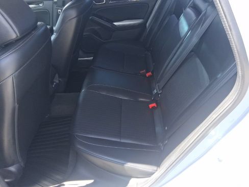Used 2022 Honda Civic Touring image 12