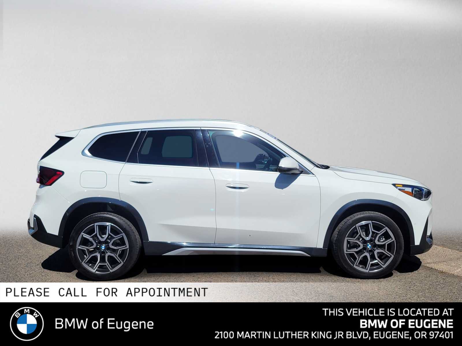 Used 2026 BMW X1 xDrive28i w/ Technology Package AWD/4WD image 2