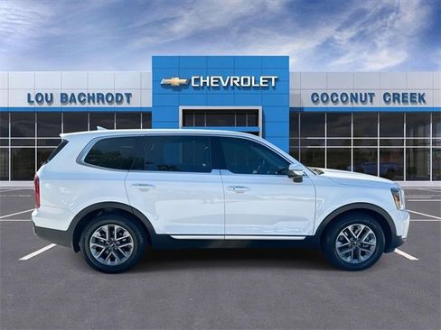 Used 2023 Kia Telluride LX image 9