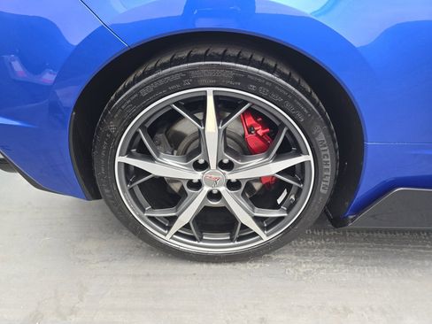 Used 2021 Chevrolet Corvette Stingray Preferred Cpe w/ Z51 Performance Package RWD image 16