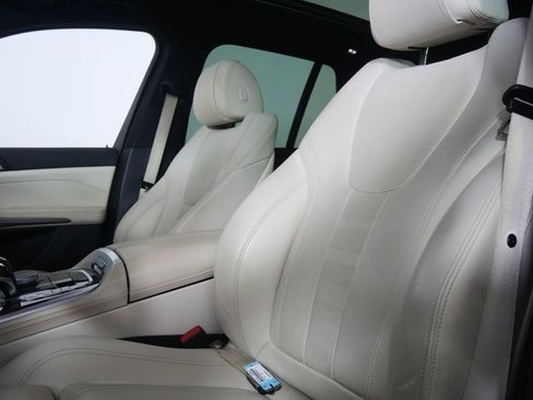 Used 2022 BMW X5 sDrive40i RWD image 10