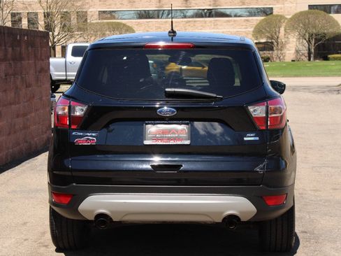 Used 2017 Ford Escape SE AWD/4WD image 7