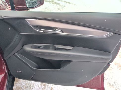 Used 2017 Cadillac XT5 Premium Luxury w/ LPO, Wheel Lock Package image 23