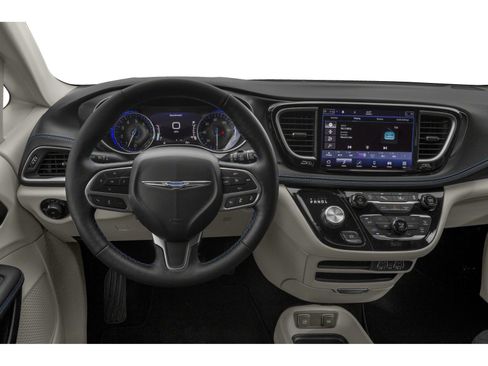 Used 2022 Chrysler Pacifica Touring-L w/ Uconnect Theater Family Group FWD image 4