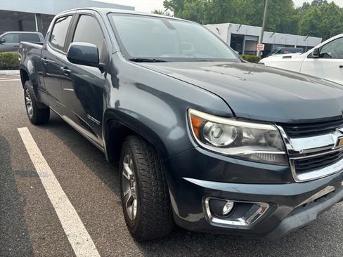 Used 2020 Chevrolet Colorado Z71 AWD/4WD image 3