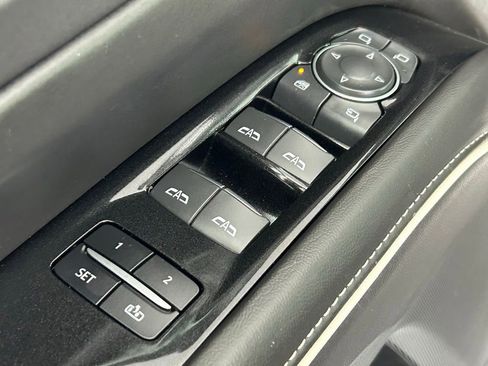 Used 2021 Cadillac Escalade ESV Premium Luxury Platinum image 41