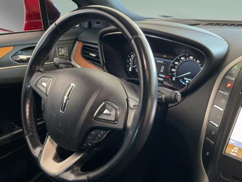Used 2017 Lincoln MKC Select w/ Select Plus Package FWD image 37