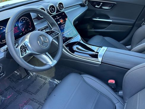Used 2025 Mercedes-Benz C 300 Sedan image 10