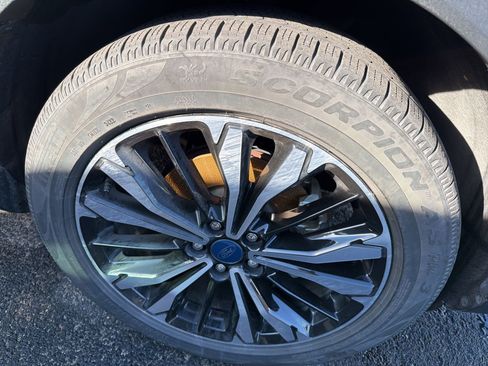 Used 2022 Ford Escape SEL w/ SEL Stealth AWD Package image 4