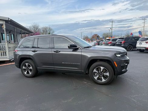 Used 2024 Jeep Grand Cherokee Limited 4xe w/ Luxury Tech Group II image 4