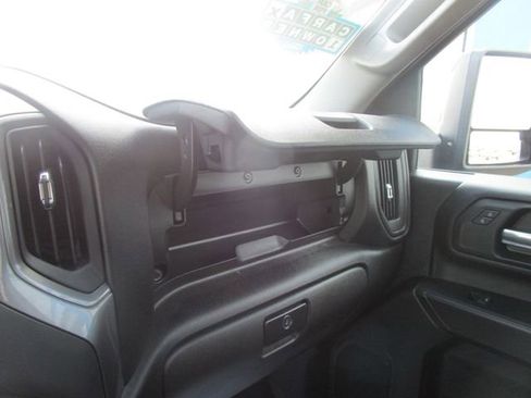 Certified 2024 Chevrolet Silverado 2500 Custom w/ Custom Convenience Package image 15