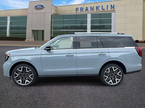 New 2027 Ford Expedition Platinum w/ Platinum Ultimate Package AWD/4WD image 4