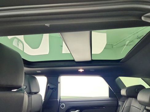 Used 2025 Land Rover Range Rover Evoque S image 22