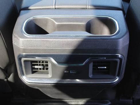 Used 2022 GMC Sierra 1500 SLT image 19