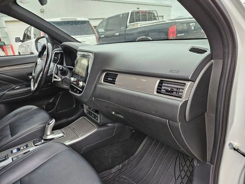 Used 2022 Mitsubishi Outlander SEL AWD/4WD image 19