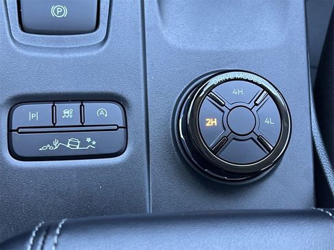 New 2025 Ford Ranger XLT w/ FX4 Off-Road Package image 8