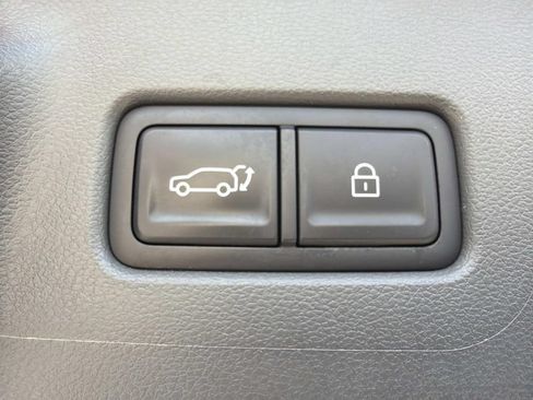 Used 2024 Hyundai Santa Fe SEL FWD image 10
