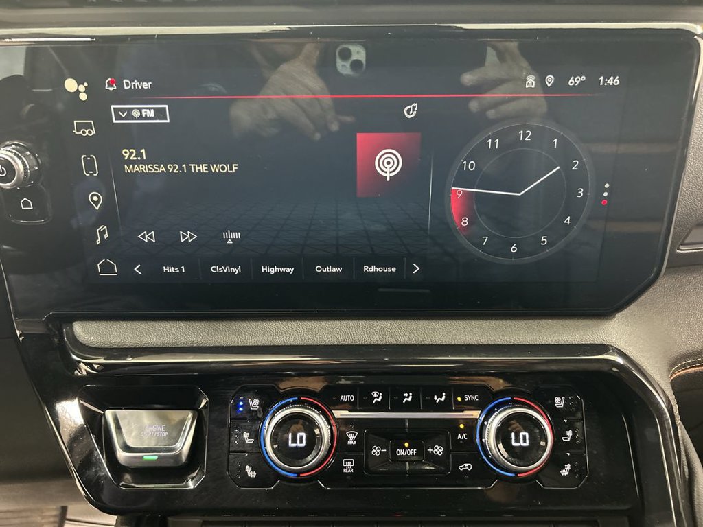 Certified 2024 GMC Sierra 1500 AT4 w/ Technology Package AWD/4WD image 14