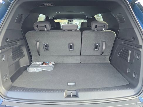 New 2026 Chevrolet Traverse LT image 10