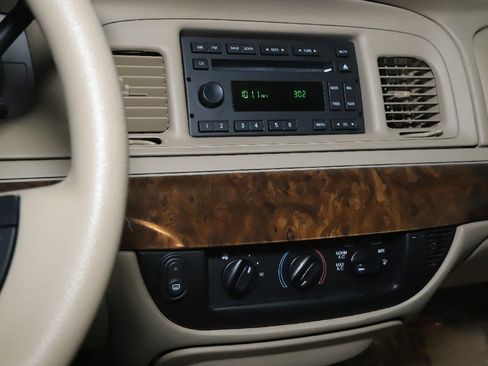 Used 2008 Mercury Grand Marquis GS image 35