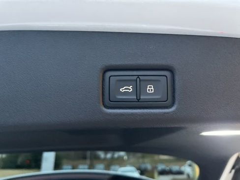 New 2025 Audi Q5 Premium Plus image 29