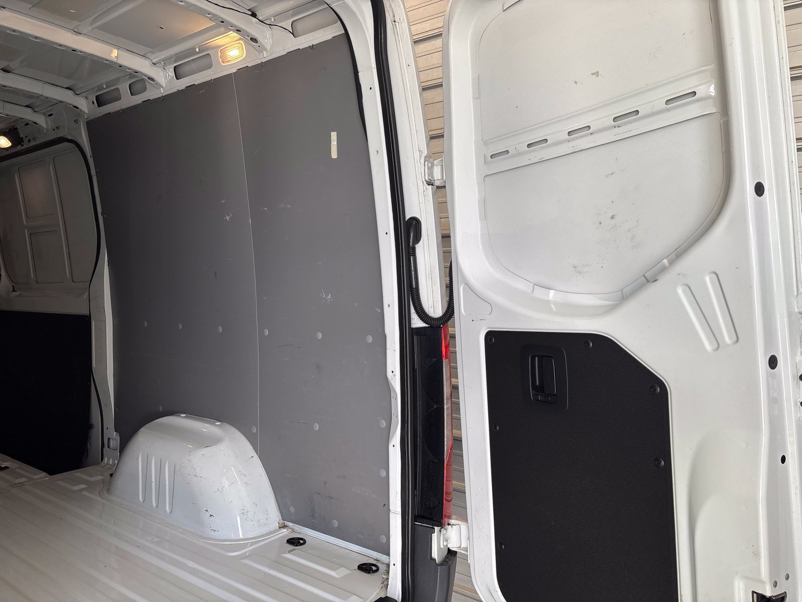 Used 2019 Mercedes-Benz Sprinter 4x4 144 image 31