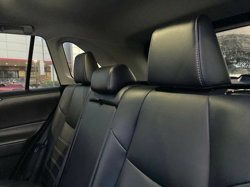 Used 2021 Toyota RAV4 XLE Premium FWD image 10