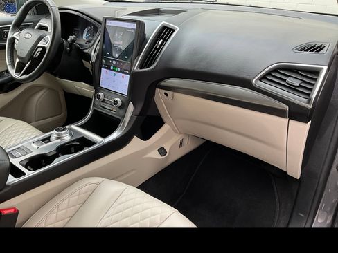 Used 2024 Ford Edge Titanium AWD/4WD image 9