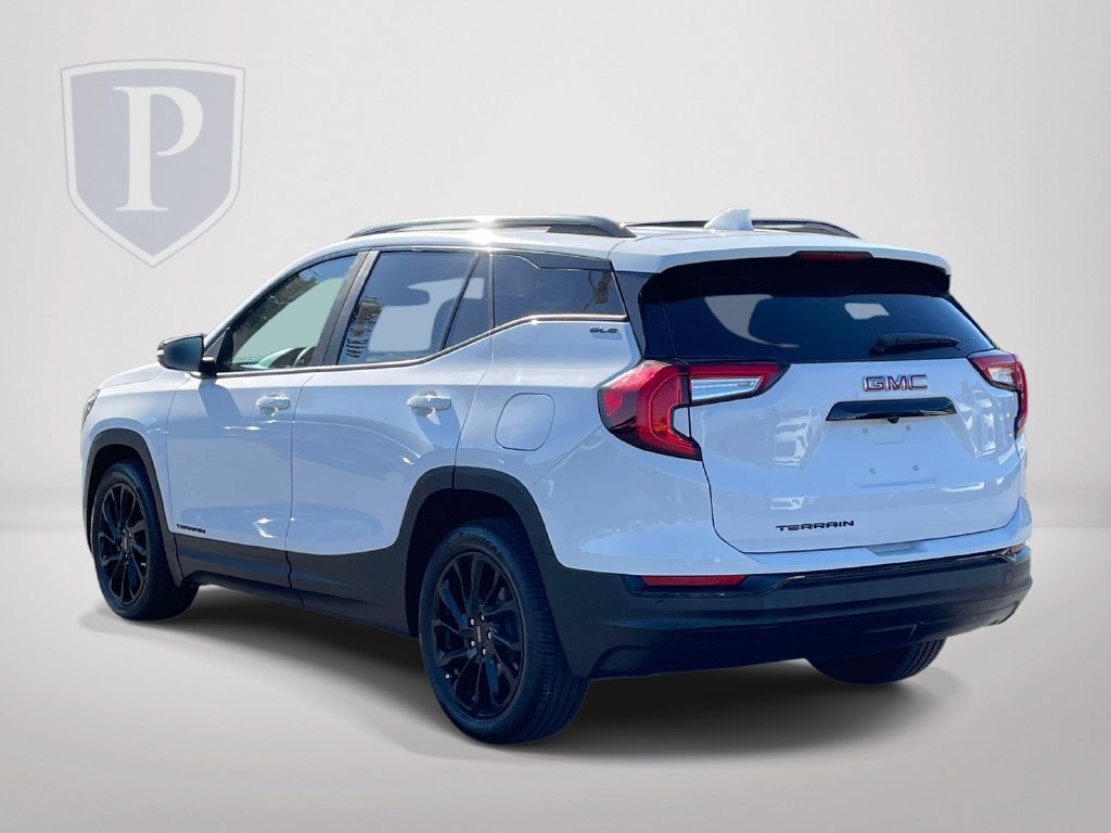 Used 2023 GMC Terrain SLE w/ Driver Convenience Package FWD image 6