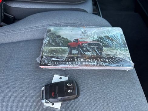 Used 2024 RAM 2500 Big Horn image 21
