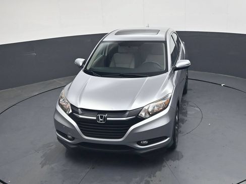Used 2018 Honda HR-V EX image 29