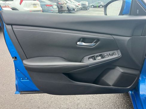 Used 2025 Nissan Sentra SV image 18