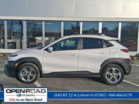 Used 2023 Hyundai Kona SEL image 5