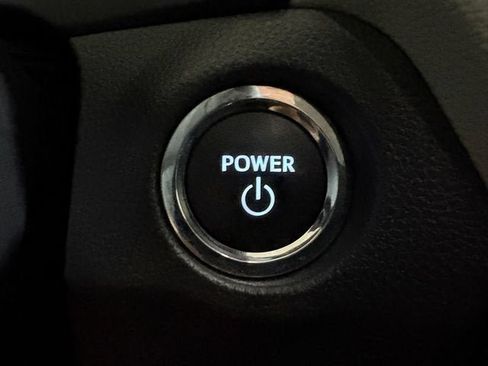 Certified 2025 Toyota RAV4 XLE AWD/4WD image 25