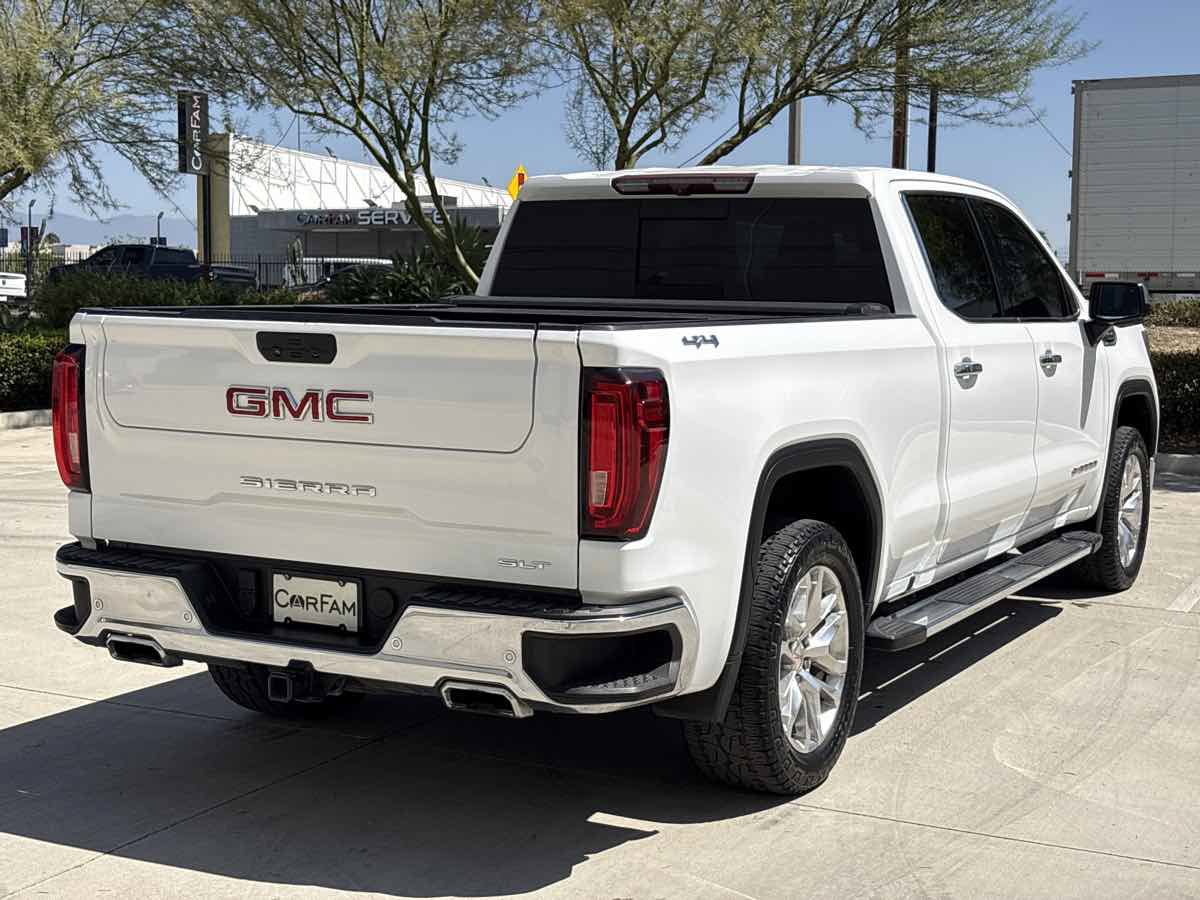 Used 2020 GMC Sierra 1500 SLT w/ SLT Premium Plus Package AWD/4WD image 3