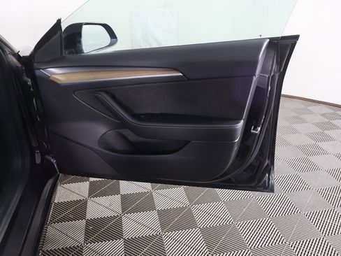 Used 2021 Tesla Model 3 Standard Range Plus RWD image 22